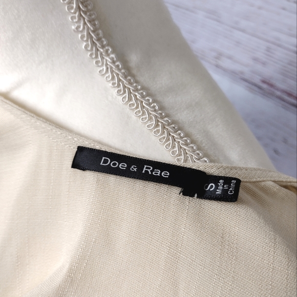 Doe & Rae Tassel Tunic Tank Top - Picture 5 of 7